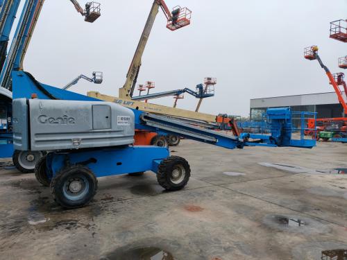 2013 Genie S45 boom lift