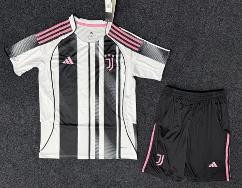 2025/26 Juventus Home Black & White Soccer Uniform-315