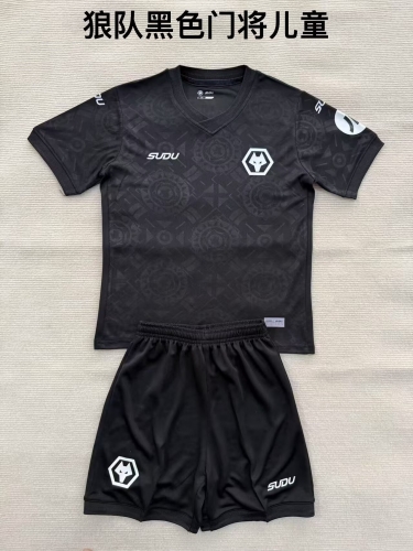 Kids 2025/26 Wolverhampton Wanderers Goalkeeper Black Kids/Youth Soccer Uniform-208