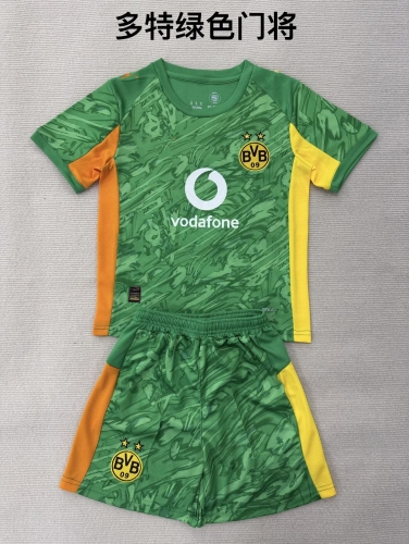 Kids 2025/26 Borussia Dortumund Goalkeeper Green Kids/Youth Soccer Uniform-208