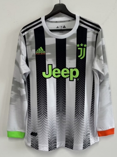 Player Retro Version 19/20 Juventus FC Gray & Black LS Thailand Soccer Jersey AAA-301