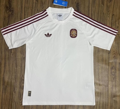 06 Retro Spain White Thailand Soccer Jersey AAA-601