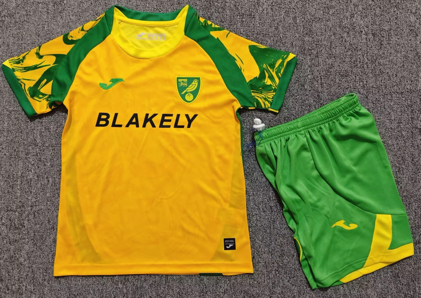 Kids 2026/27 Norwich City Home Yellow Kids/Youth Soccer Uniform-1040