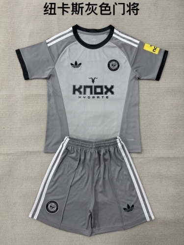 Kids 2026/27 Newcastle United Goalkeeper Gray Kids/Youth Soccer Uniform-208