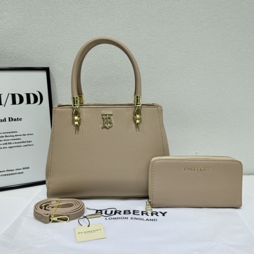 Burberr*y Handbags-260531-QQ00012