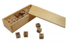 Montessori material alfabeto de madeira dados com caixa de madeira brinquedos de aprendizagem para crianças