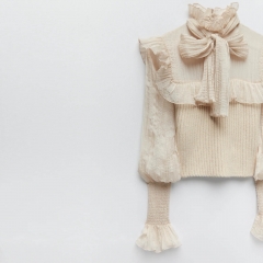 CONTRAST KNIT SWEATER