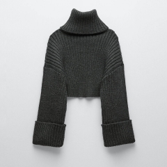 RIBBED KNIT SWEATER