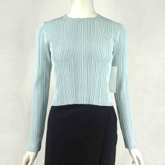 RIBBED TOP WITH BUTTONS