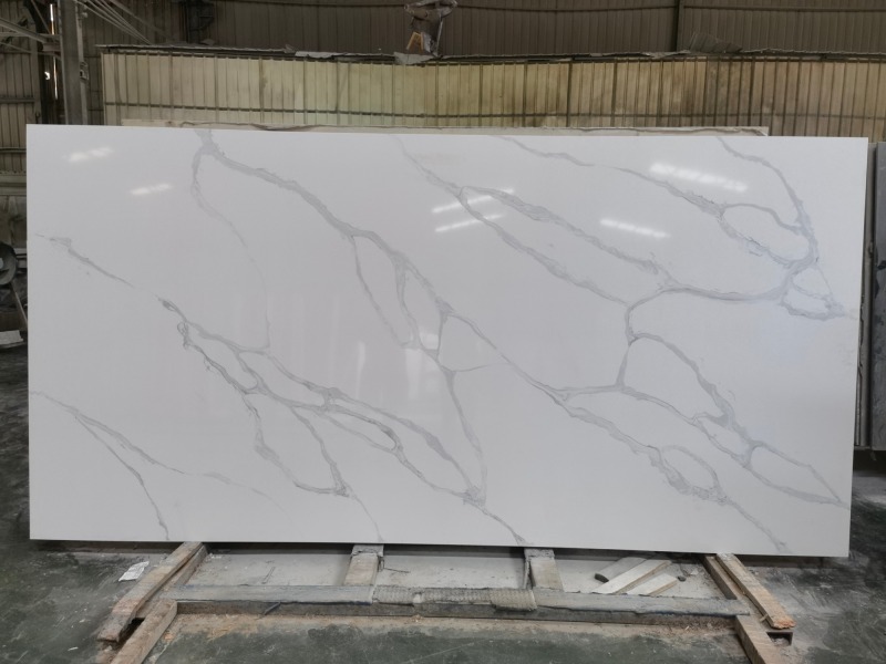 Calacatta white