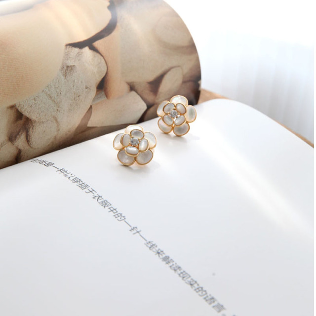 Pearl oyster camellia Earrings FL042228