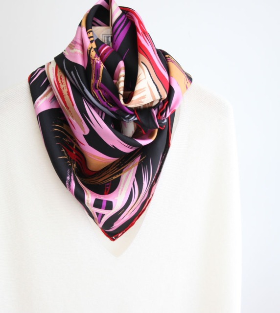 Square14MM 90cm  Twill  silk hand Rolled Edges Scarf