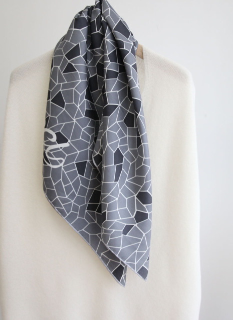 Square14MM 90cm  Twill  silk hand Rolled Edges Scarf