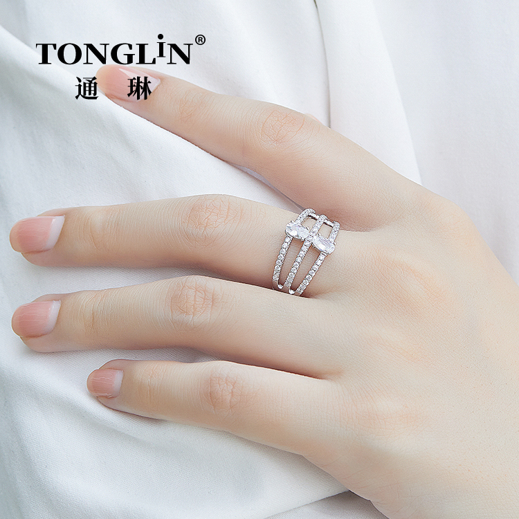 Многорядные серебряные обручальные кольца с разрезным хвостовиком для дам