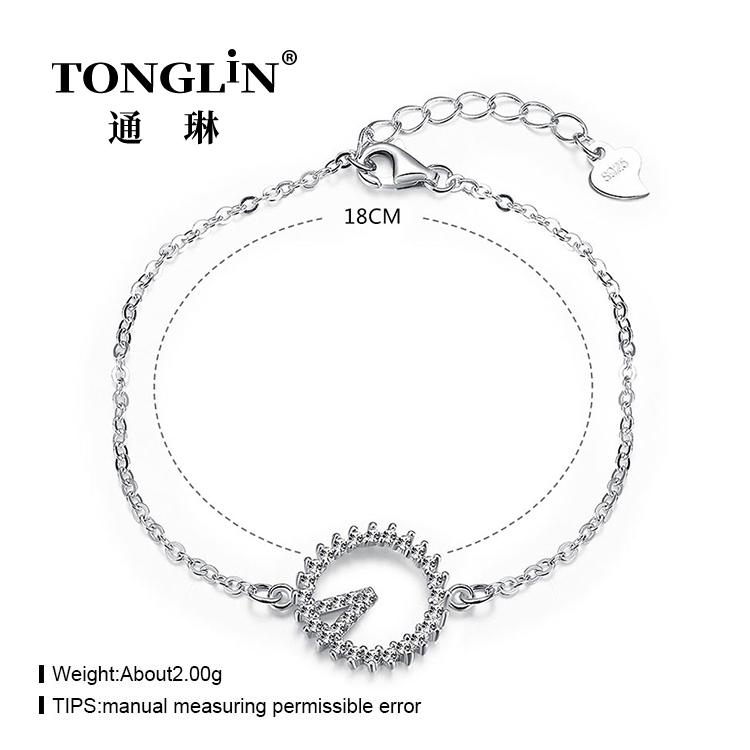 Catena da polso da donna in argento sterling con zirconi a forma di V