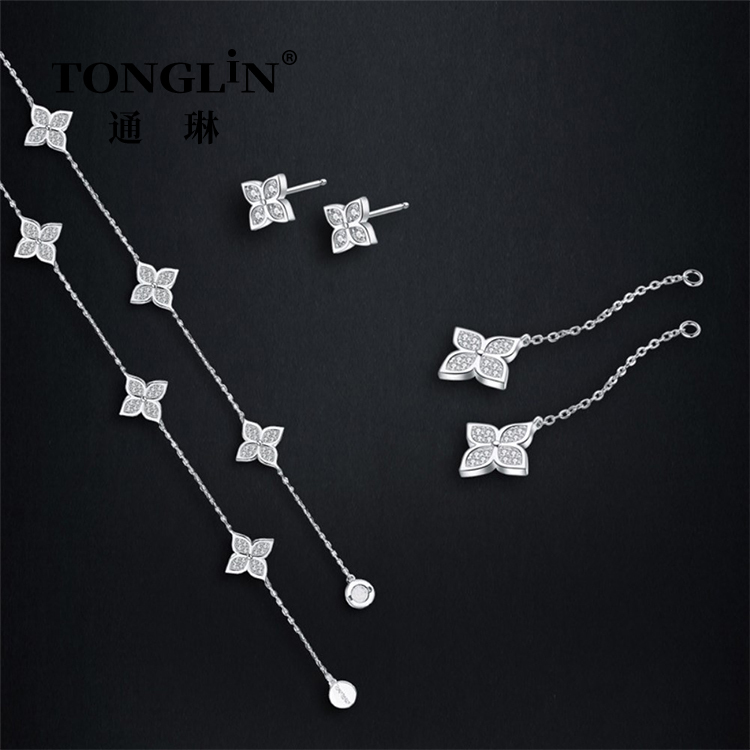 Ensemble collier et boucles d&#39;oreilles en argent sterling 925 Lucky Flower