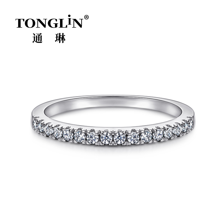 Conjunto de anillos de plata esterlina de corte redondo con circonita cúbica para mujer