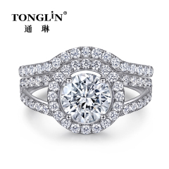 Conjunto de anillo de compromiso con halo de diamantes de plata para mujer de circonita