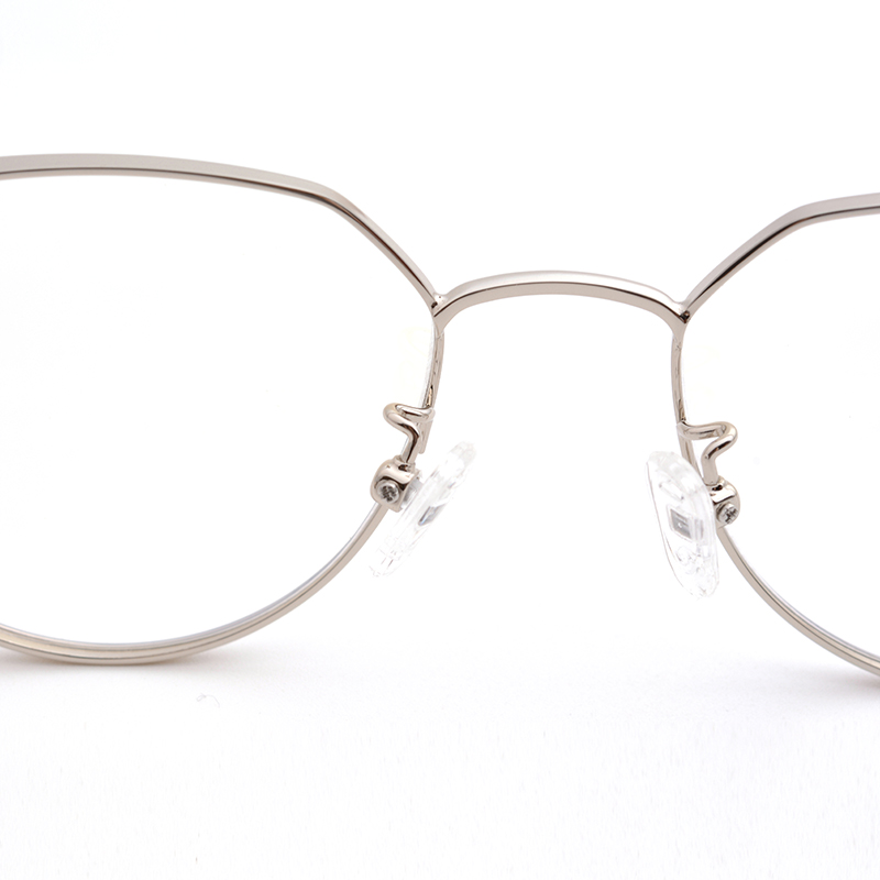 Do nose pads on glasses help?