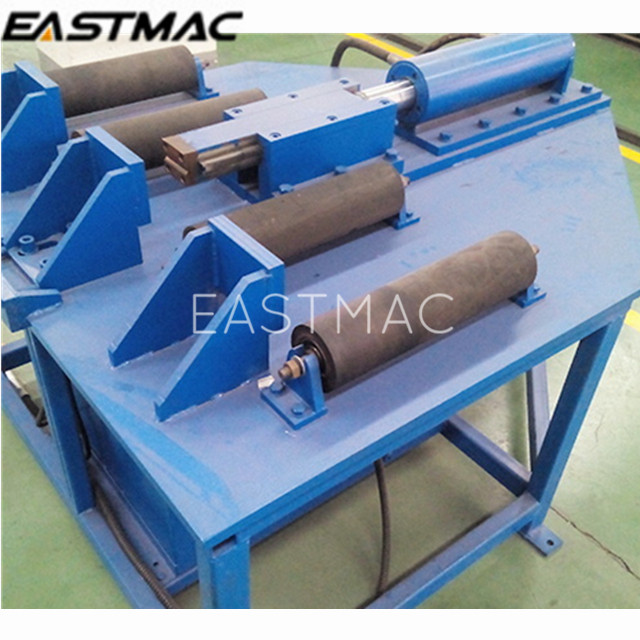 Hydraulic cutting machine for rod