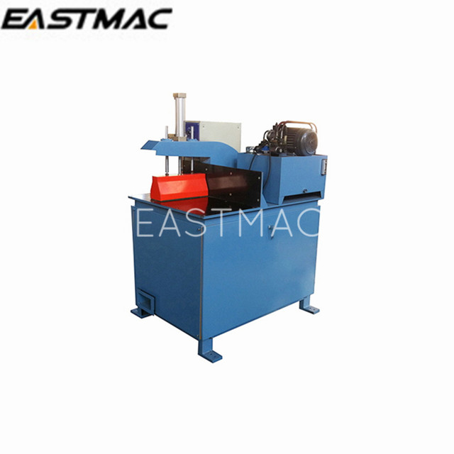 Hydraulic cutting machine for rod