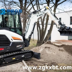 山猫E27Z小型挖掘机