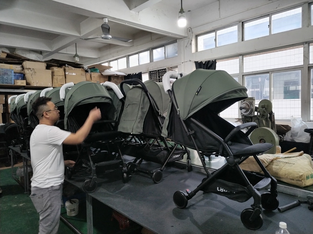 Baby stroller inspection