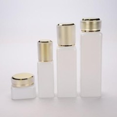 Packing bottle