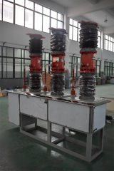 Zw7-40.5kv 1250-2000A Vacuum Circuit Breaker for Pole Transformer with Current Transformer Polymer Insulator