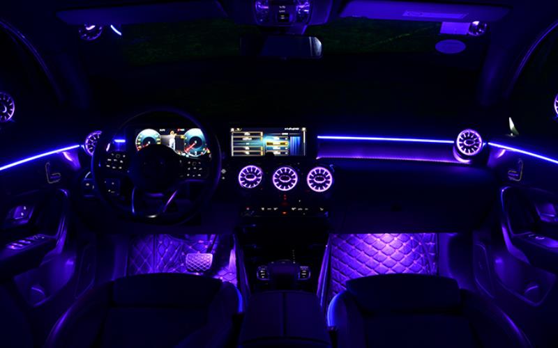 Sistema di illuminazione ambientale Mercedes classe A