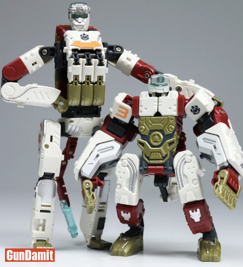 52Toys BeastBox BB-34 Soultornado and Shadowdance two mecha figures standing front view 52Toys BeastBox BB-34 Soultornado and Shadowdance two mecha figures standing front view