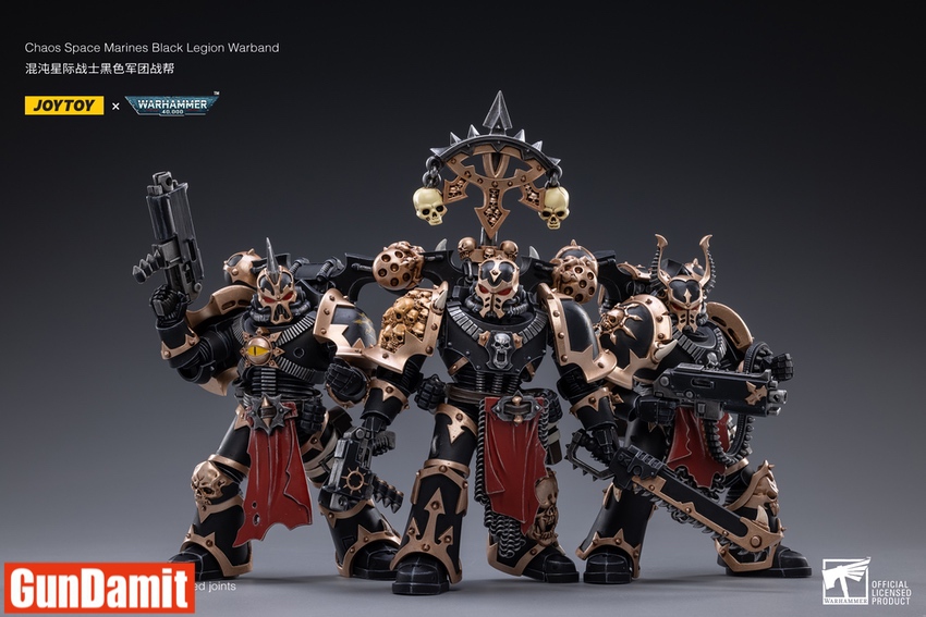 Rear view of Black Legion Marine showing twin exhaust vents on backpack and Chaos star details Rear view of Black Legion Marine showing twin exhaust vents on backpack and Chaos star details