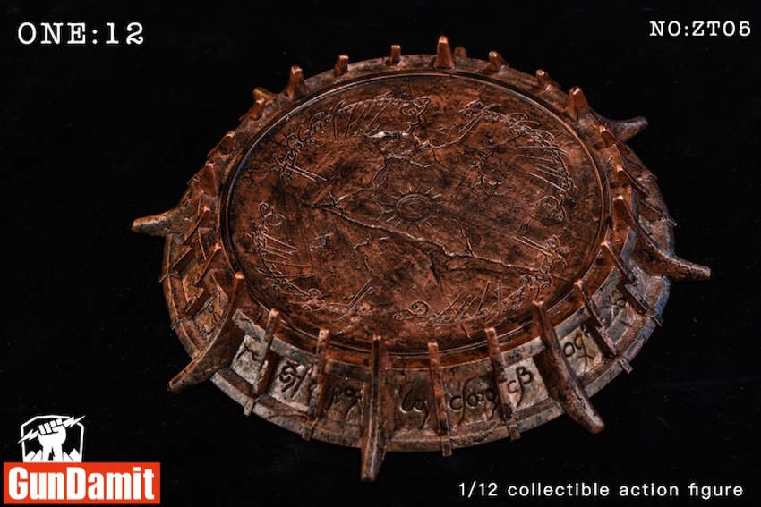 Zeus Toys ZT05 LOTR display stand with rusted bronze finish and ornate rune carvings viewed from an angle Zeus Toys ZT05 LOTR display stand with rusted bronze finish and ornate rune carvings viewed from an angle
