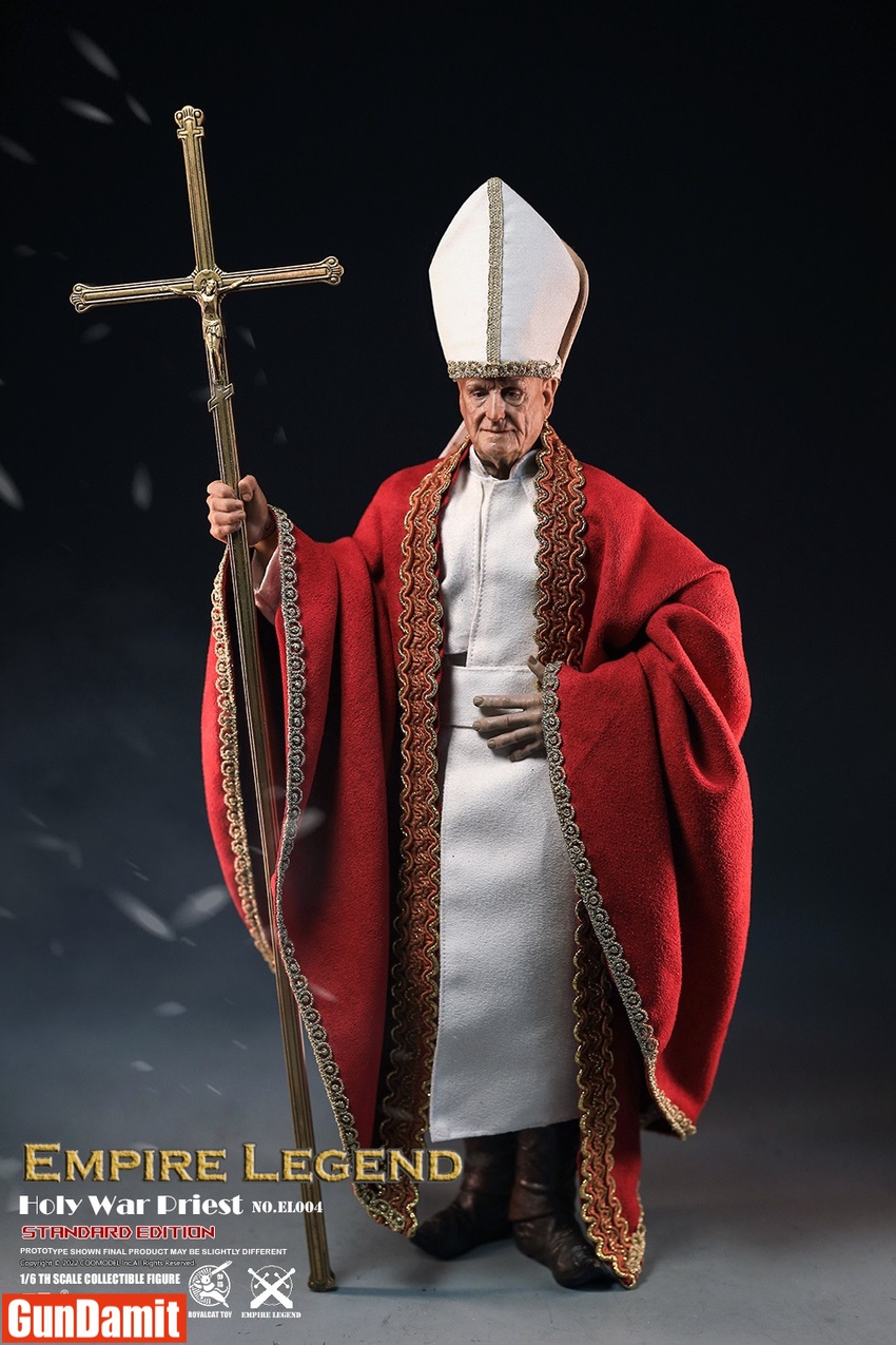 Full body view of COOMODEL EL004 Holy War Priest in white robes with red papal cape Full body view of COOMODEL EL004 Holy War Priest in white robes with red papal cape