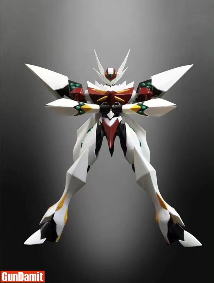 Evolution Toys Tekkaman Blaster Blade rear view showing full back wing armor spread Evolution Toys Tekkaman Blaster Blade rear view showing full back wing armor spread
