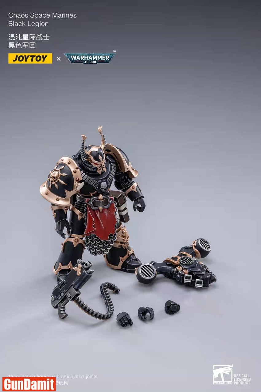 JoyToy 1/18 Warhammer 40K Chaos Space Marine C Black Legion with chain flail and accessory parts JoyToy 1/18 Warhammer 40K Chaos Space Marine C Black Legion with chain flail and accessory parts