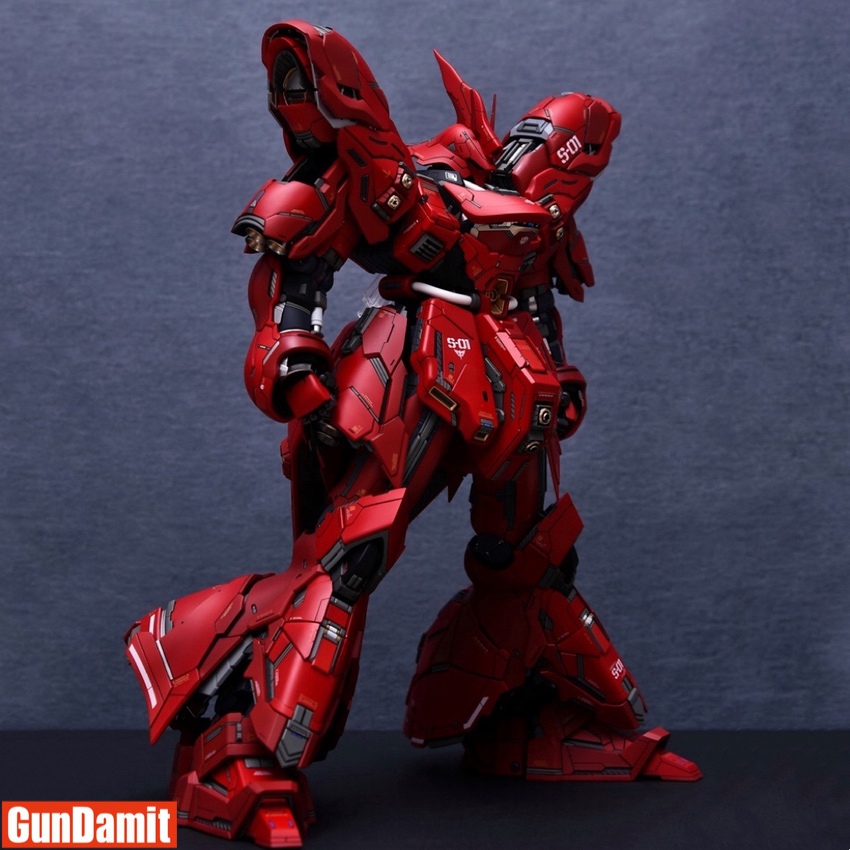 YuJiao Land Sazabi II conversion kit full body assembled in red finish YuJiao Land Sazabi II conversion kit full body assembled in red finish