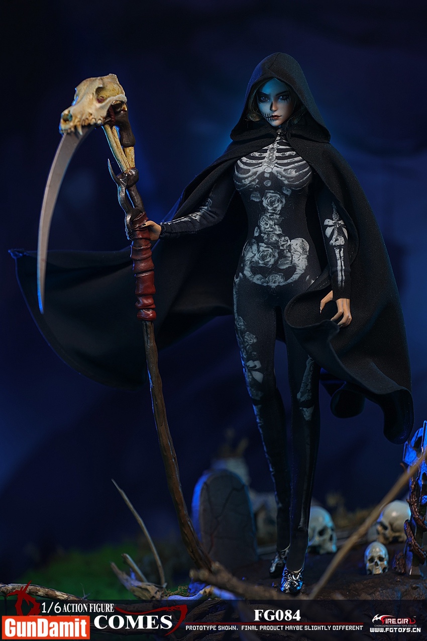 FG084A Female Death Comes rear view showing cloak drape and base detail FG084A Female Death Comes rear view showing cloak drape and base detail