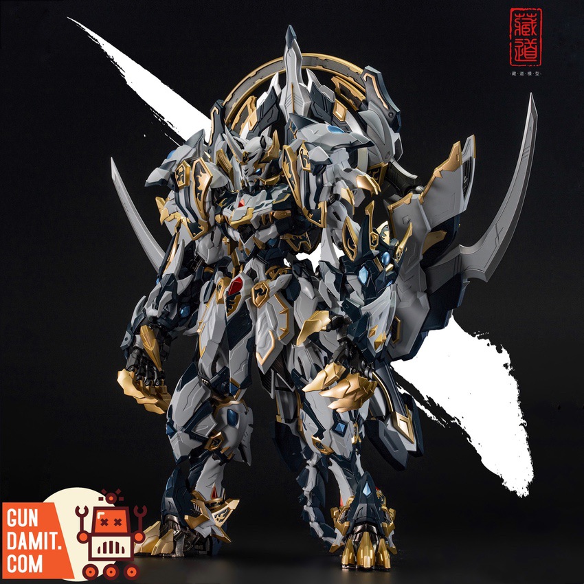 CangDao Model 1/72 CD-02 White Tiger front view with blade weapons and gold accents CangDao Model 1/72 CD-02 White Tiger front view with blade weapons and gold accents