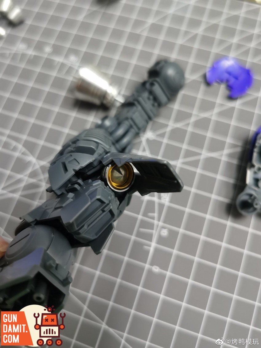 Roast Duck 1/100 Hi-Nu Gundam Metal Frame Complete Assembly Roast Duck 1/100 Hi-Nu Gundam Metal Frame Complete Assembly
