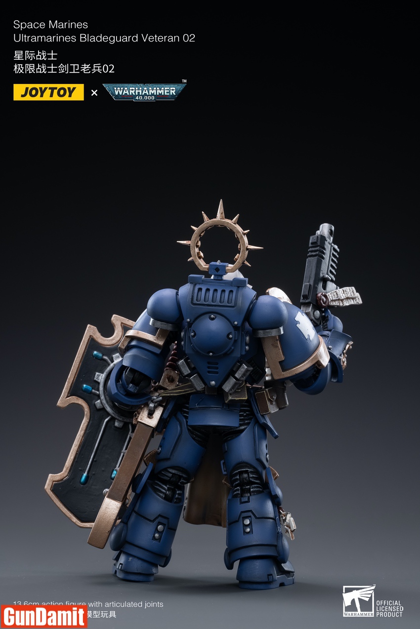 JoyToy Ultramarines Bladeguard Veteran 02 helmetless sculpt with heavy bolt pistol and power sword JoyToy Ultramarines Bladeguard Veteran 02 helmetless sculpt with heavy bolt pistol and power sword