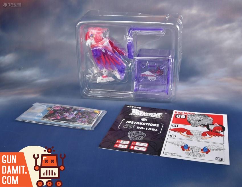 52Toys BeastBox BB-10BL Blossom unboxed showing parrot figure instruction manual and accessories 52Toys BeastBox BB-10BL Blossom unboxed showing parrot figure instruction manual and accessories