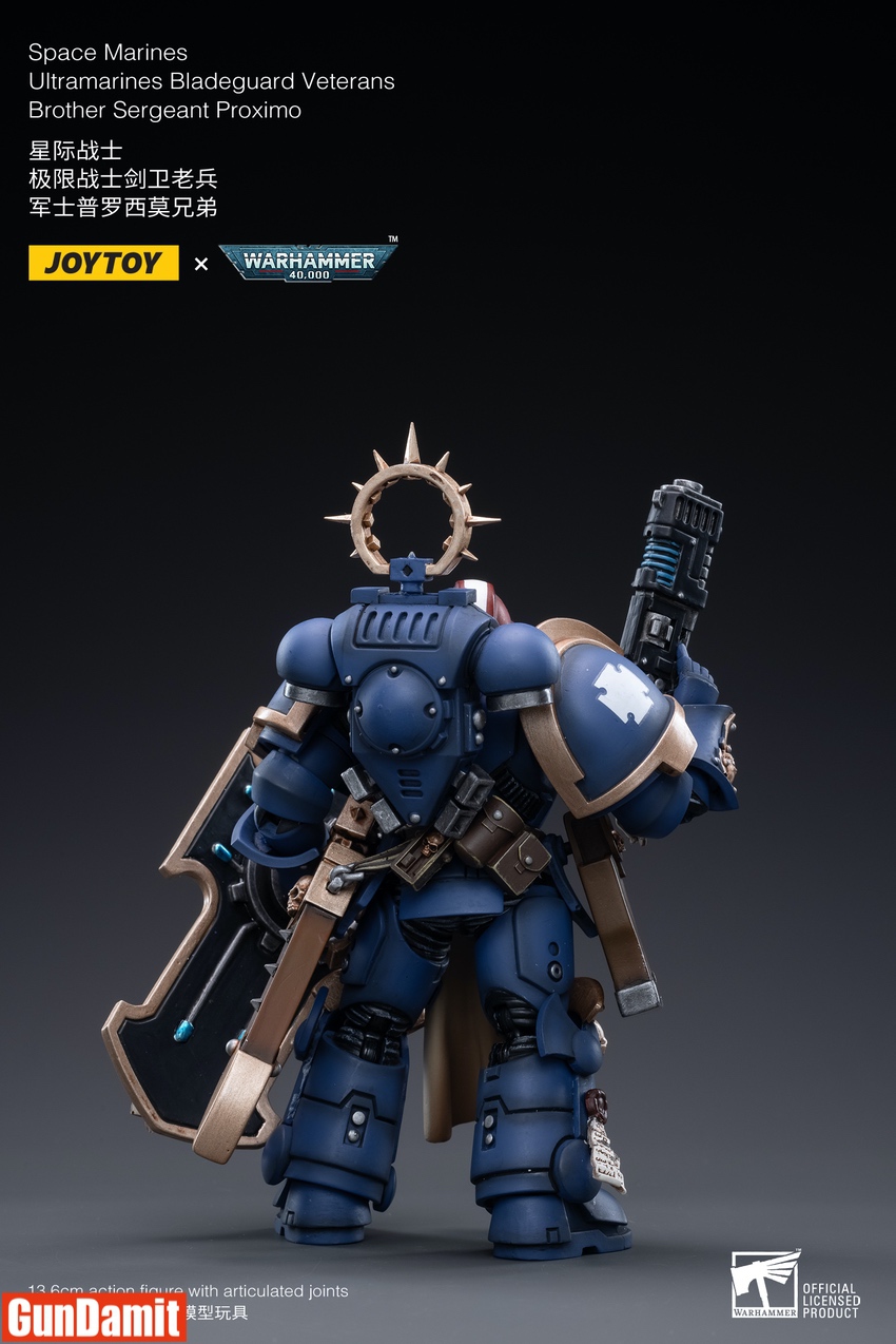 JoyToy Warhammer 40K Ultramarines Bladeguard Veterans Sergeant Proximo rear view showing backpack and iron halo JoyToy Warhammer 40K Ultramarines Bladeguard Veterans Sergeant Proximo rear view showing backpack and iron halo