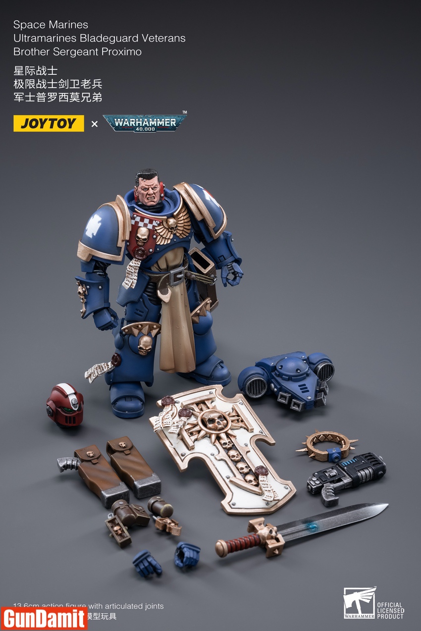 JoyToy 1/18 Ultramarines Bladeguard Veterans Proximo full accessories layout with shield sword helmets and hands JoyToy 1/18 Ultramarines Bladeguard Veterans Proximo full accessories layout with shield sword helmets and hands
