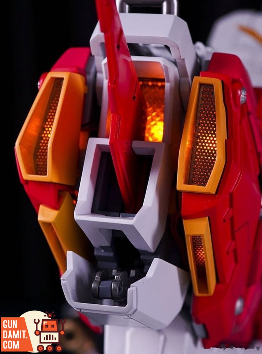 ST Model Ex-S Deep Striker bust close-up of back mechanical detail with LED glow ST Model Ex-S Deep Striker bust close-up of back mechanical detail with LED glow