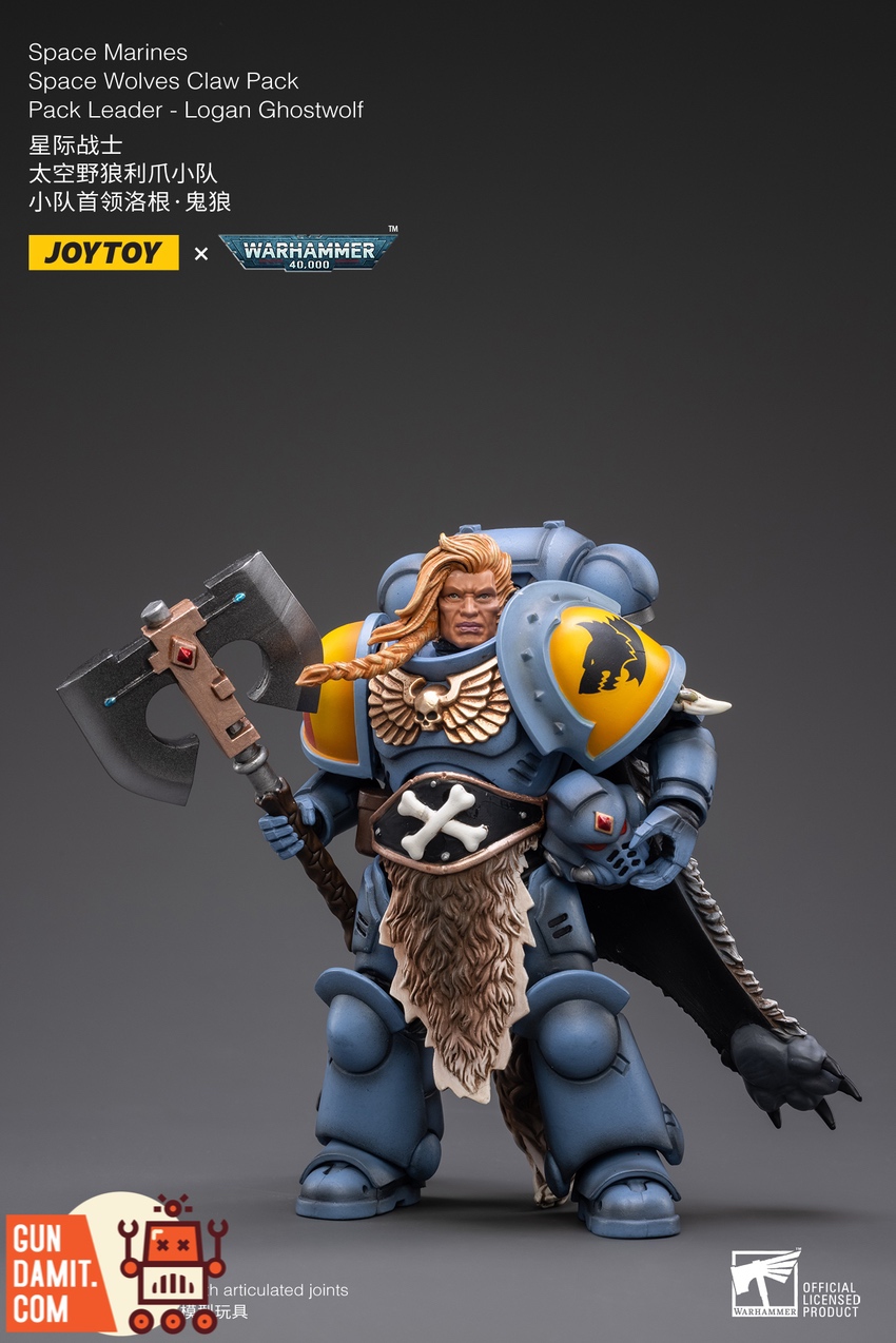 JoyToy Logan Ghostwolf Space Wolves unhelmeted figure with power axe front view JoyToy Logan Ghostwolf Space Wolves unhelmeted figure with power axe front view