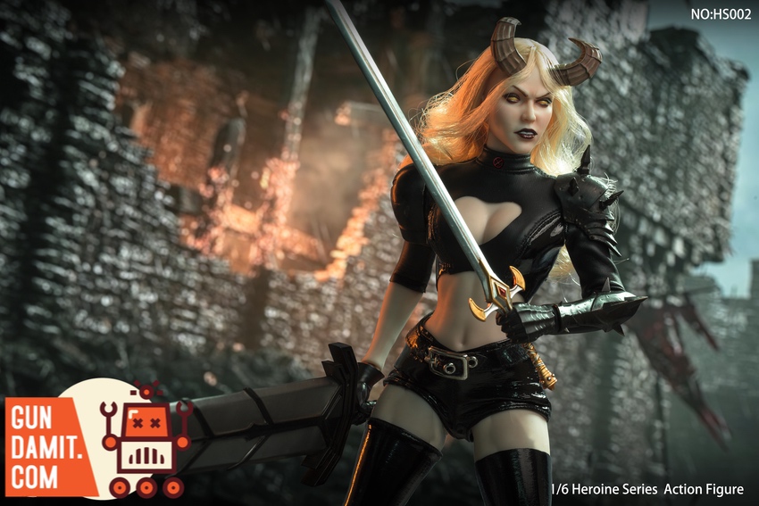 X2Y Toys 1/6 HS002 Heroine Dark Female Warrior horned head sculpt with rapier X2Y Toys 1/6 HS002 Heroine Dark Female Warrior horned head sculpt with rapier