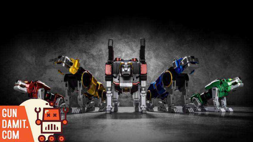 Lucky Cat MC-01S Voltron metallic five lions separated front view lineup Lucky Cat MC-01S Voltron metallic five lions separated front view lineup