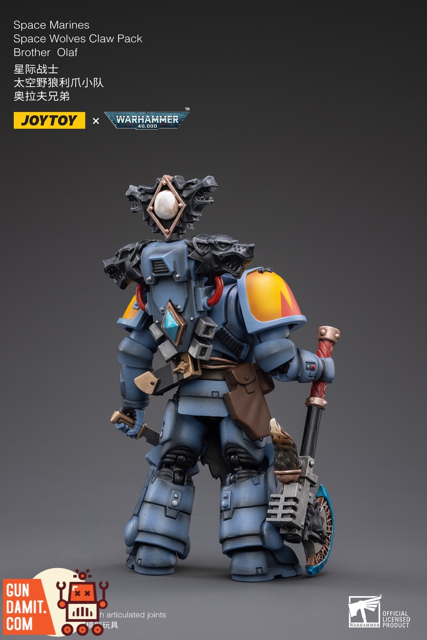 JoyToy Brother Olaf Space Wolves figure rear angle showing wolf pelt and backpack JoyToy Brother Olaf Space Wolves figure rear angle showing wolf pelt and backpack