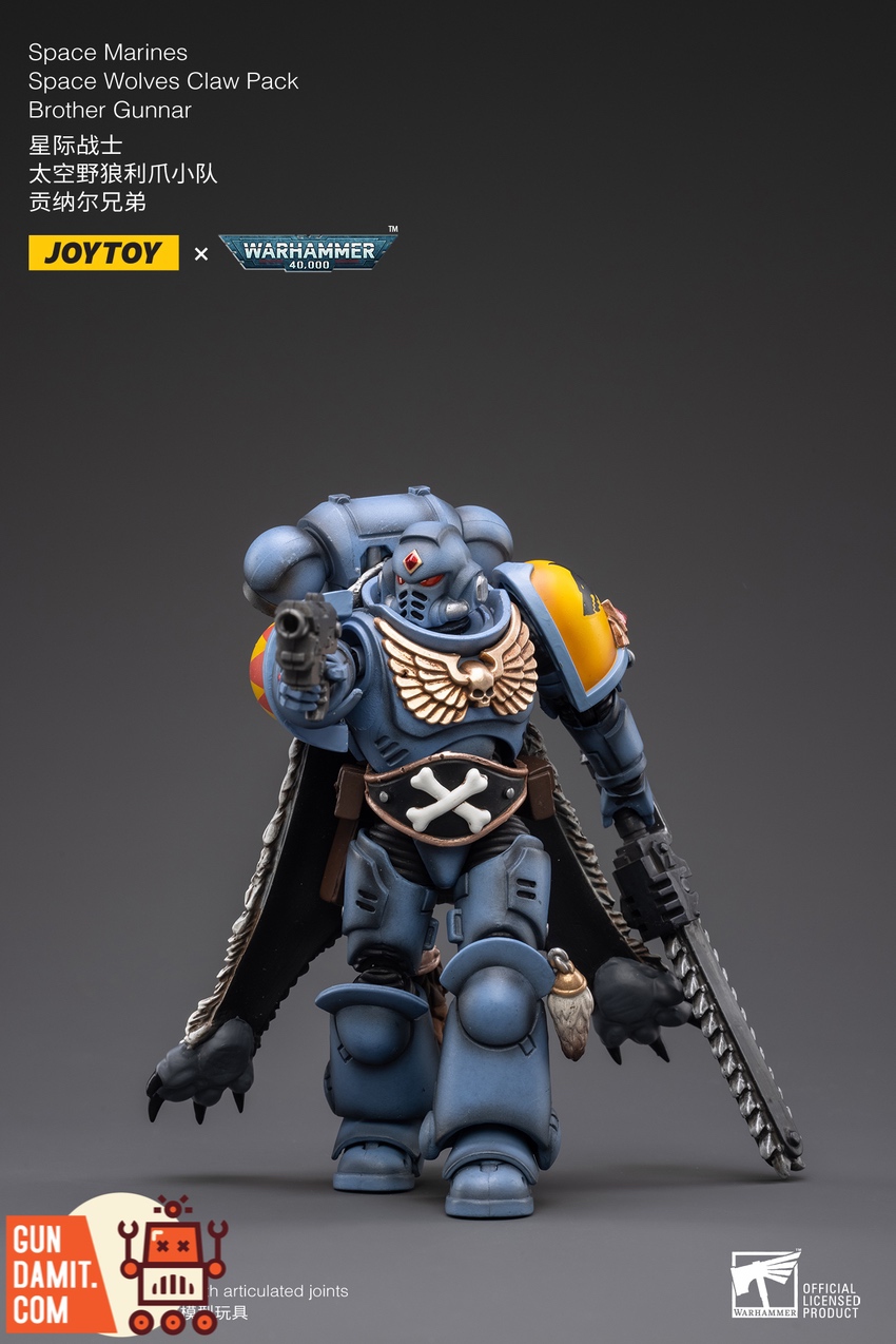 JoyToy Brother Gunnar Space Wolves figure helmeted version with bolt pistol side view JoyToy Brother Gunnar Space Wolves figure helmeted version with bolt pistol side view